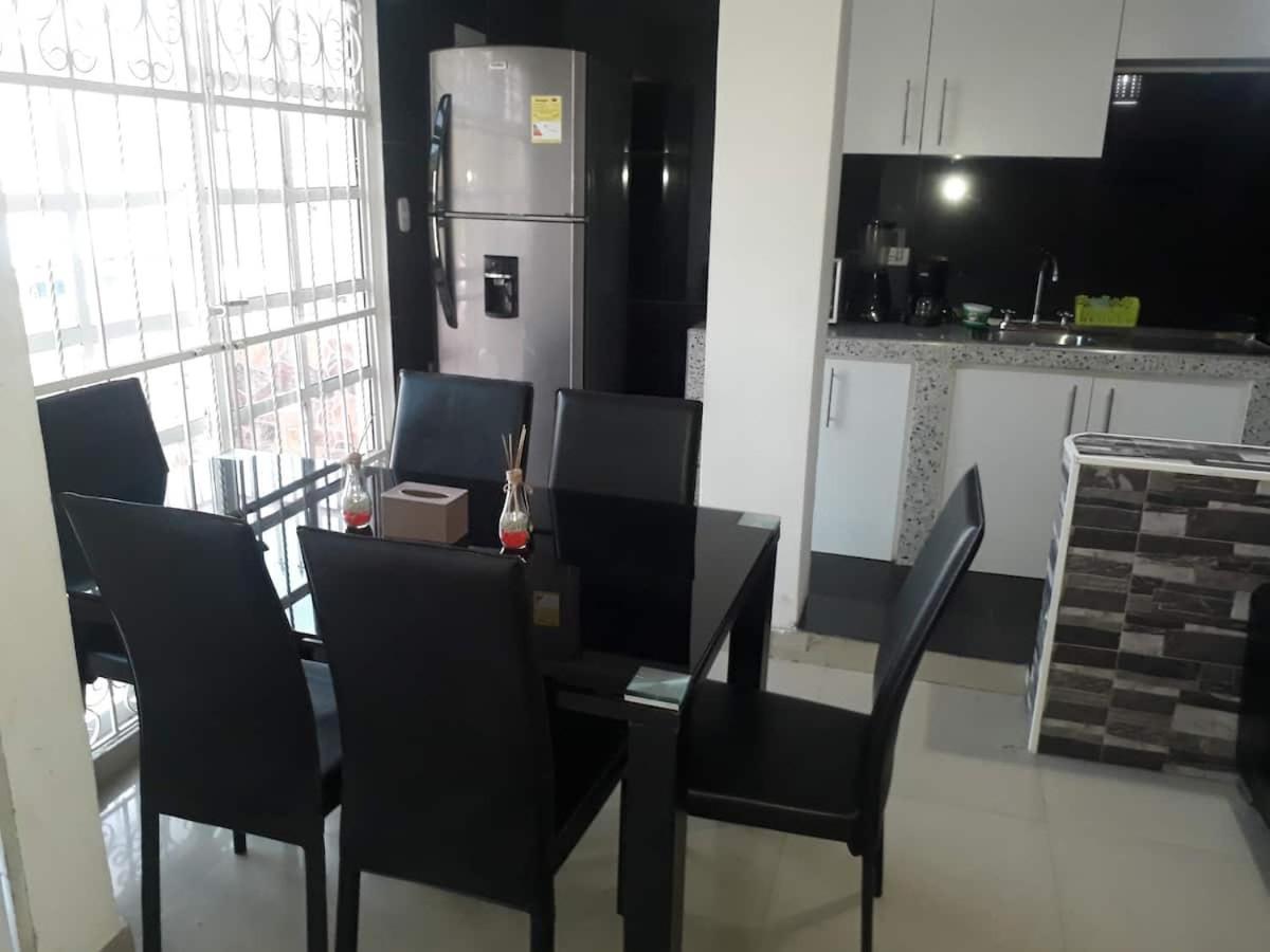 La Casita De Max Y Tim 202 Cartagena